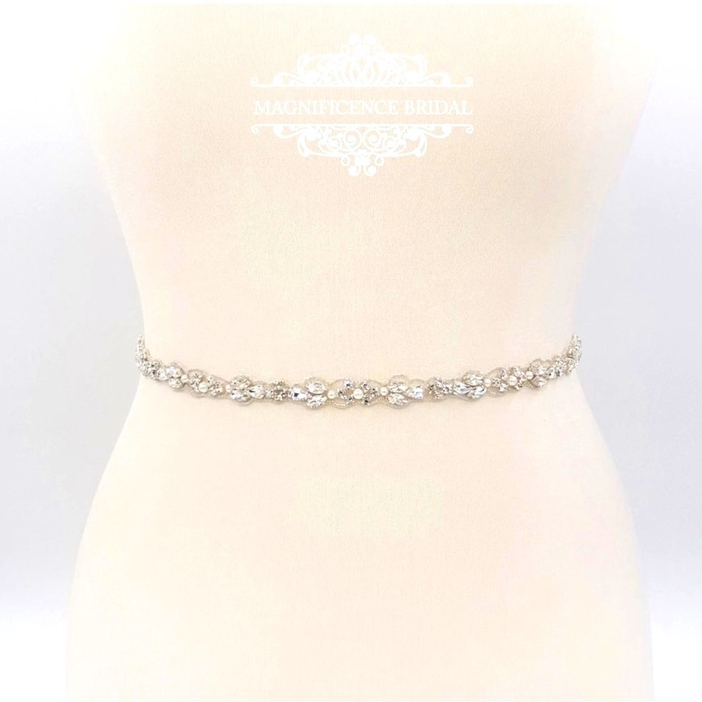 Magnificence thin bridal belt Betty - new with tag